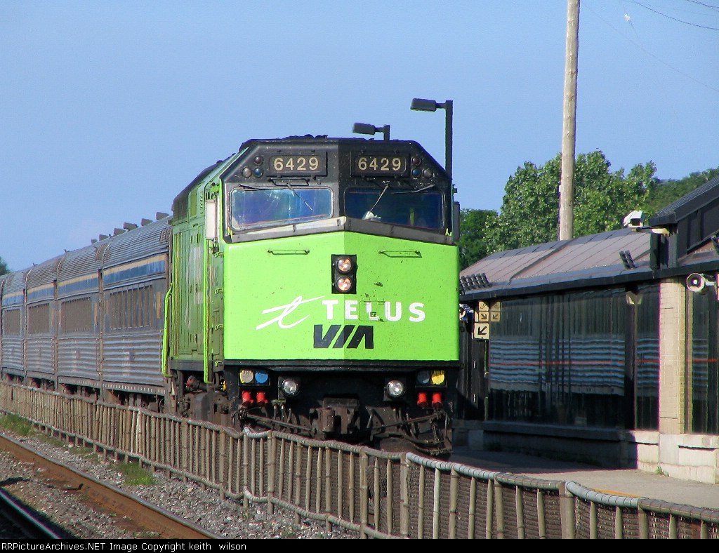 VIA 6429 Telus Mobility entering Aldershot Station